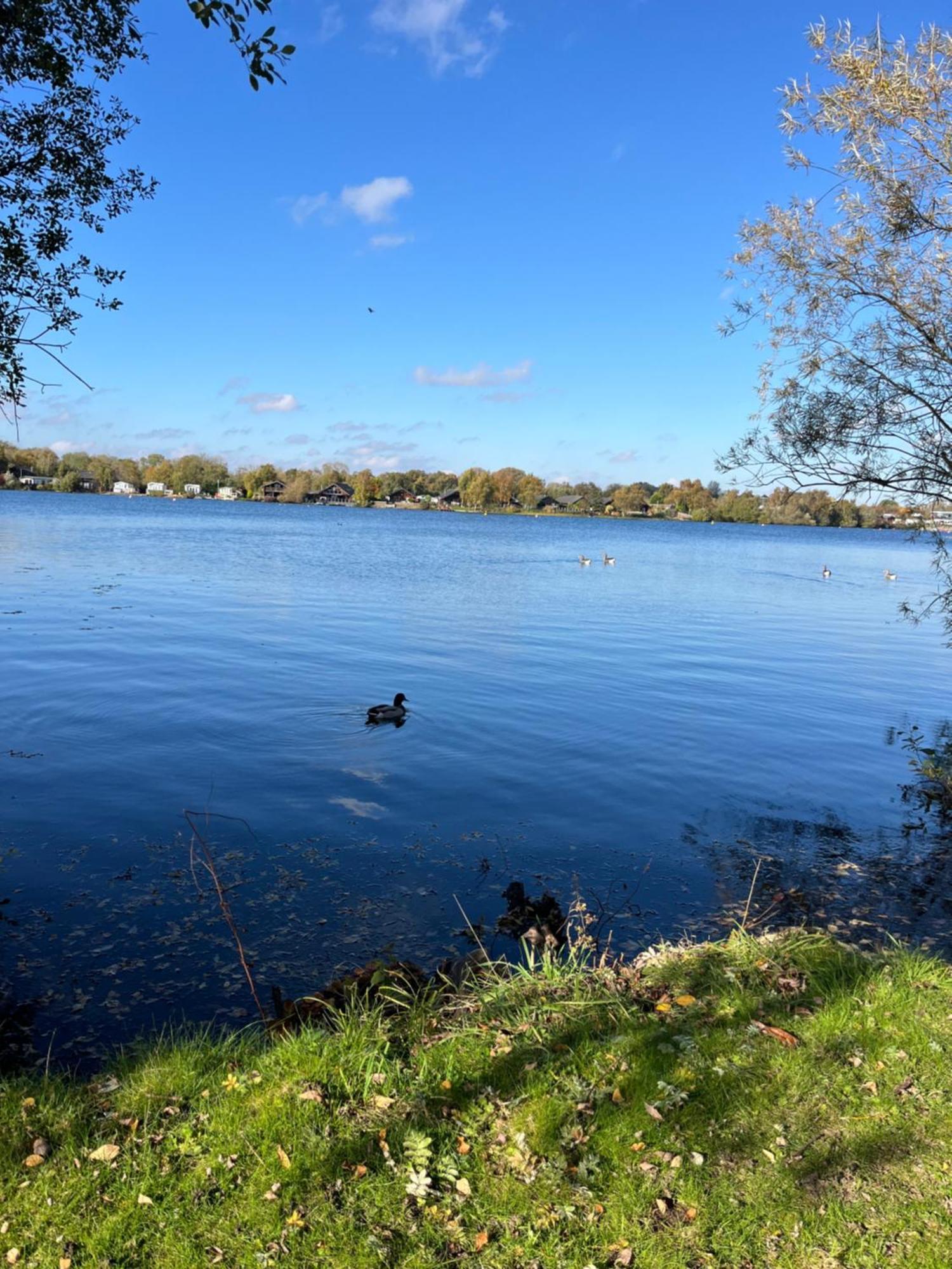 Calypso Hot Tub Breaks Tattershall Lakes Pet Friendly Bagian luar foto